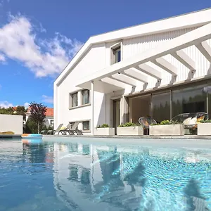 Santa Joana With Garden And Heated Pool , Lisboa Portugal